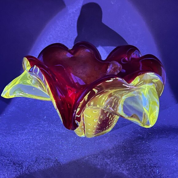 Murano Blown Art Glass Ruby Red Gold Flower Bowl Ashtray Snuffer Venice Italy